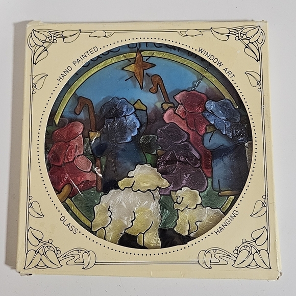 NEW VINTAGE Joan Baker Designs Hand Painted Nativity Stained Glass Suncatcher - Picture 1 of 6